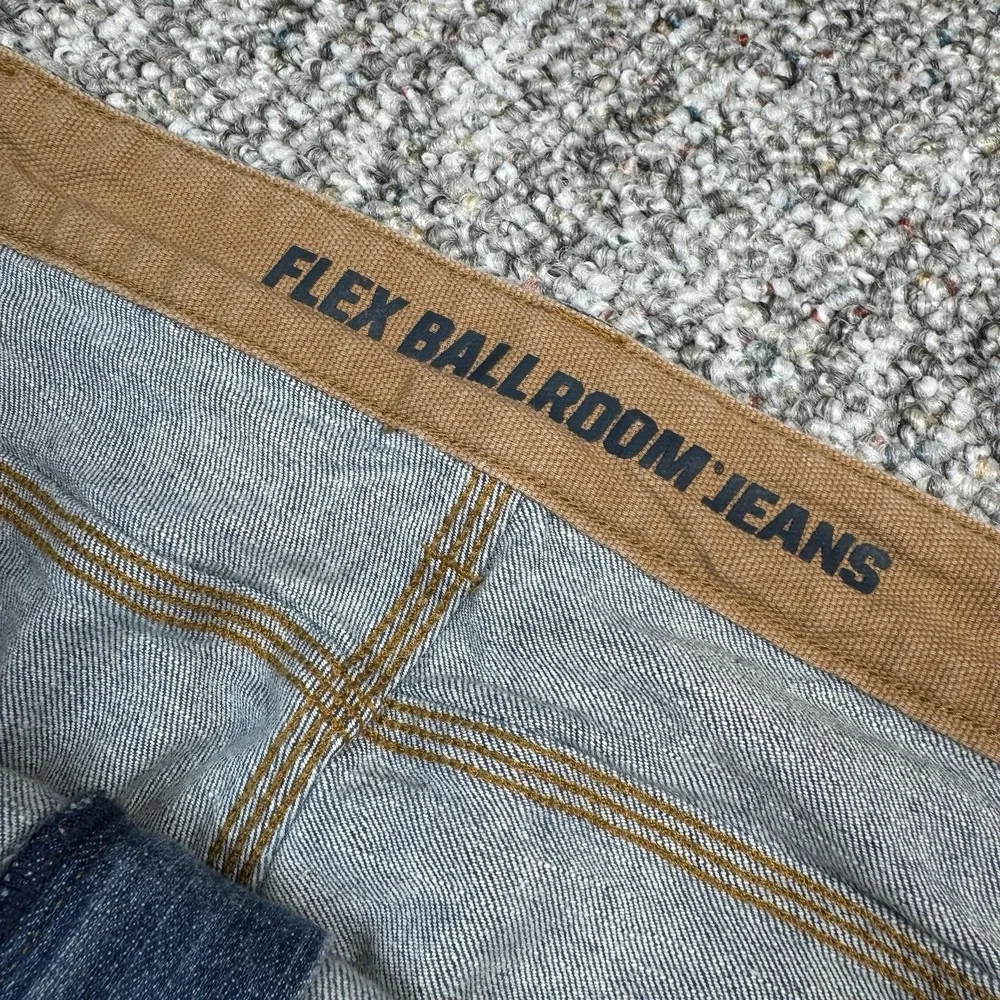 Duluth Trading Flex Ballroom Jeans Mens 42x28 Denim Relaxed Fit Straight Blue